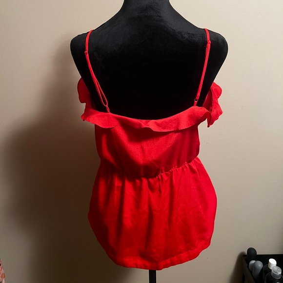 Flowy Tank - Picture 3 of 7